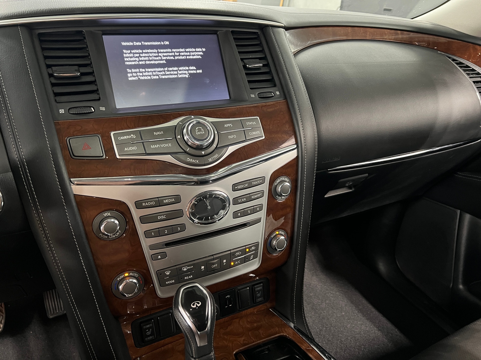 Thumbnail: 2019 INFINITI QX80 - 3