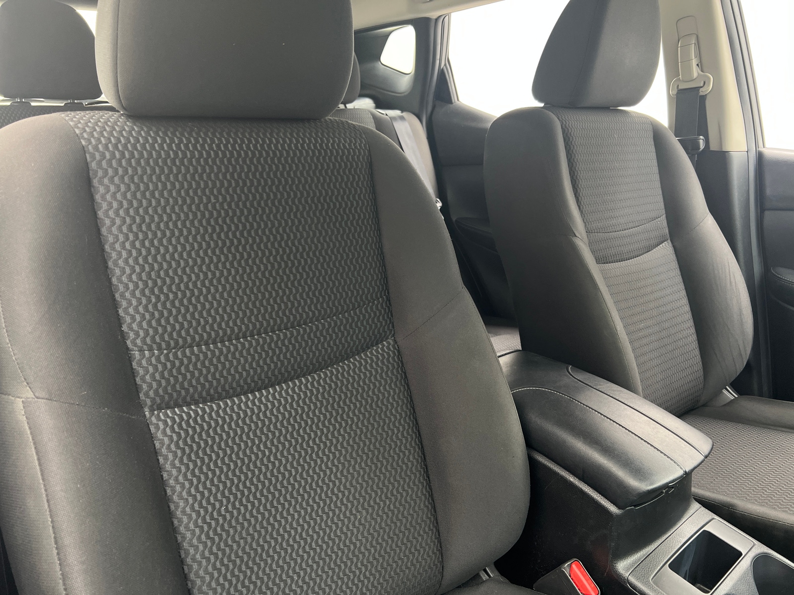 Thumbnail: 2019 Nissan Rogue Sport - 2