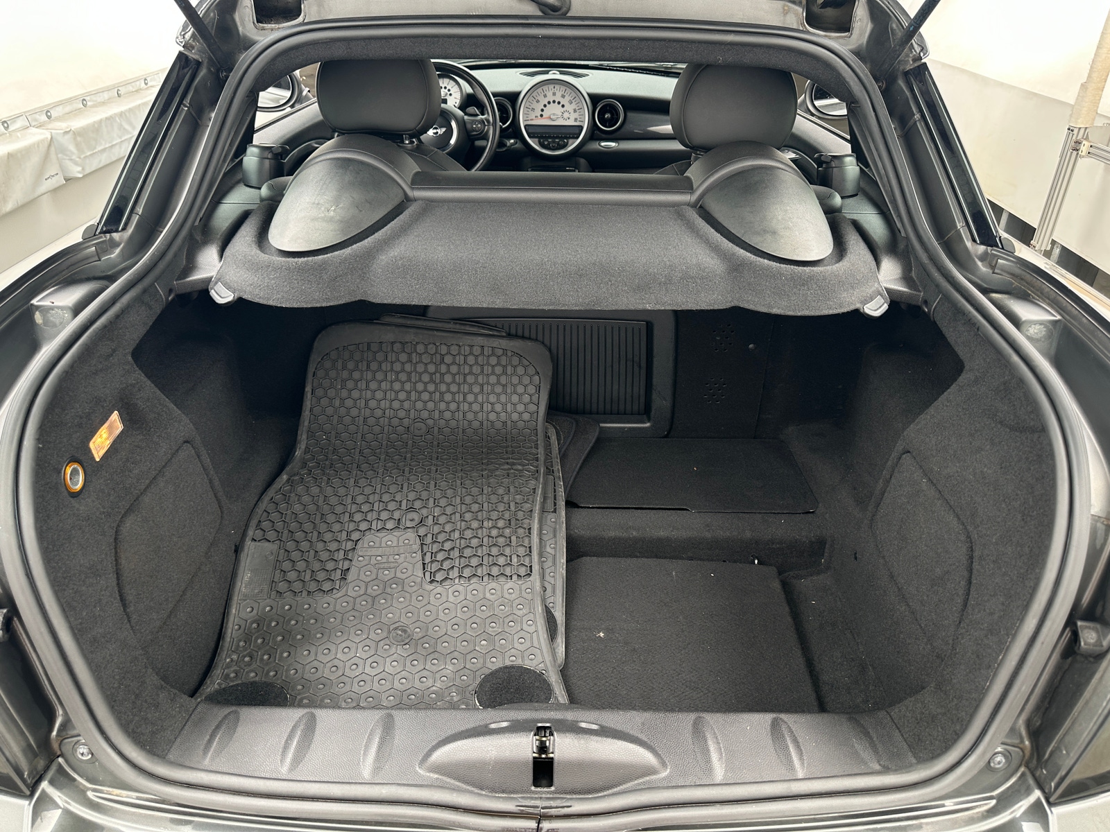 Thumbnail: 2013 MINI Cooper Coupe - 4