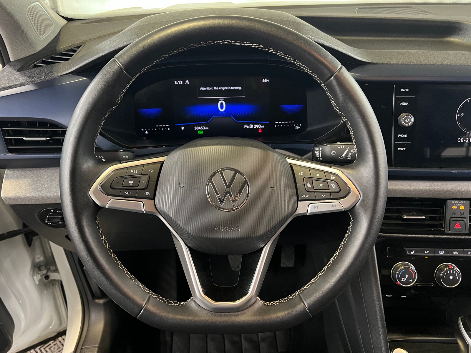 Thumbnail: 2023 Volkswagen Taos - 5