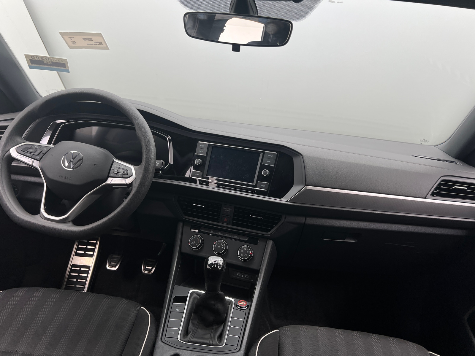 Thumbnail: 2023 Volkswagen Jetta - 3