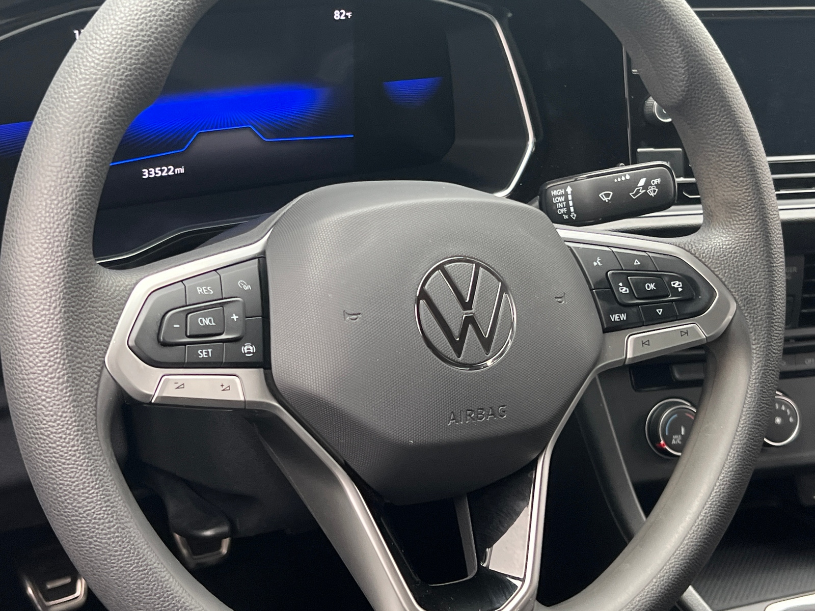 Thumbnail: 2023 Volkswagen Jetta - 5