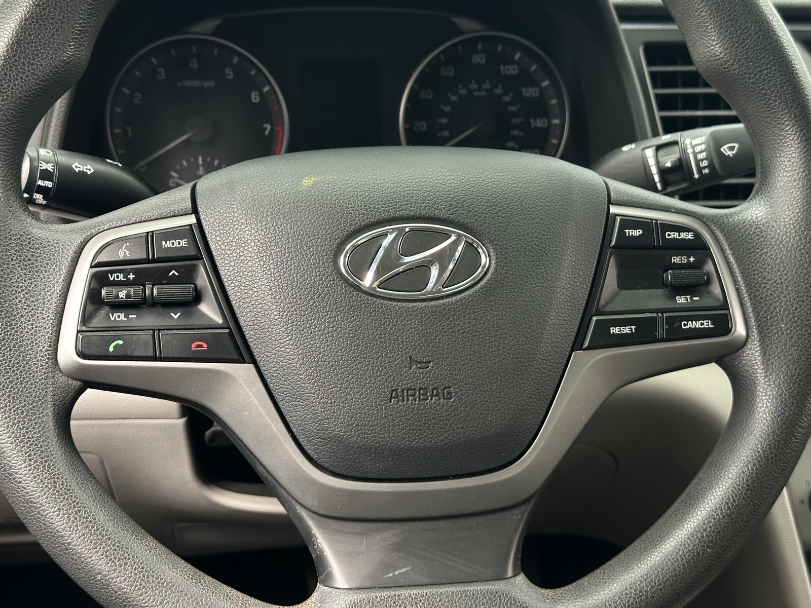 Thumbnail: 2017 Hyundai Elantra - 5