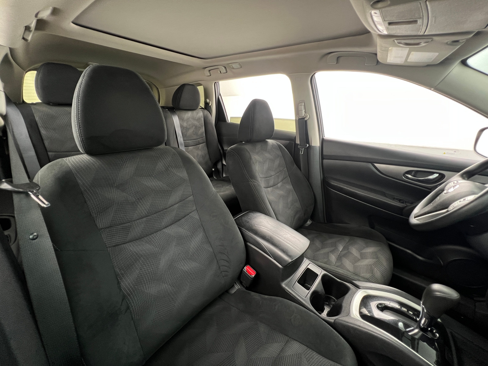 Thumbnail: 2016 Nissan Rogue - 2