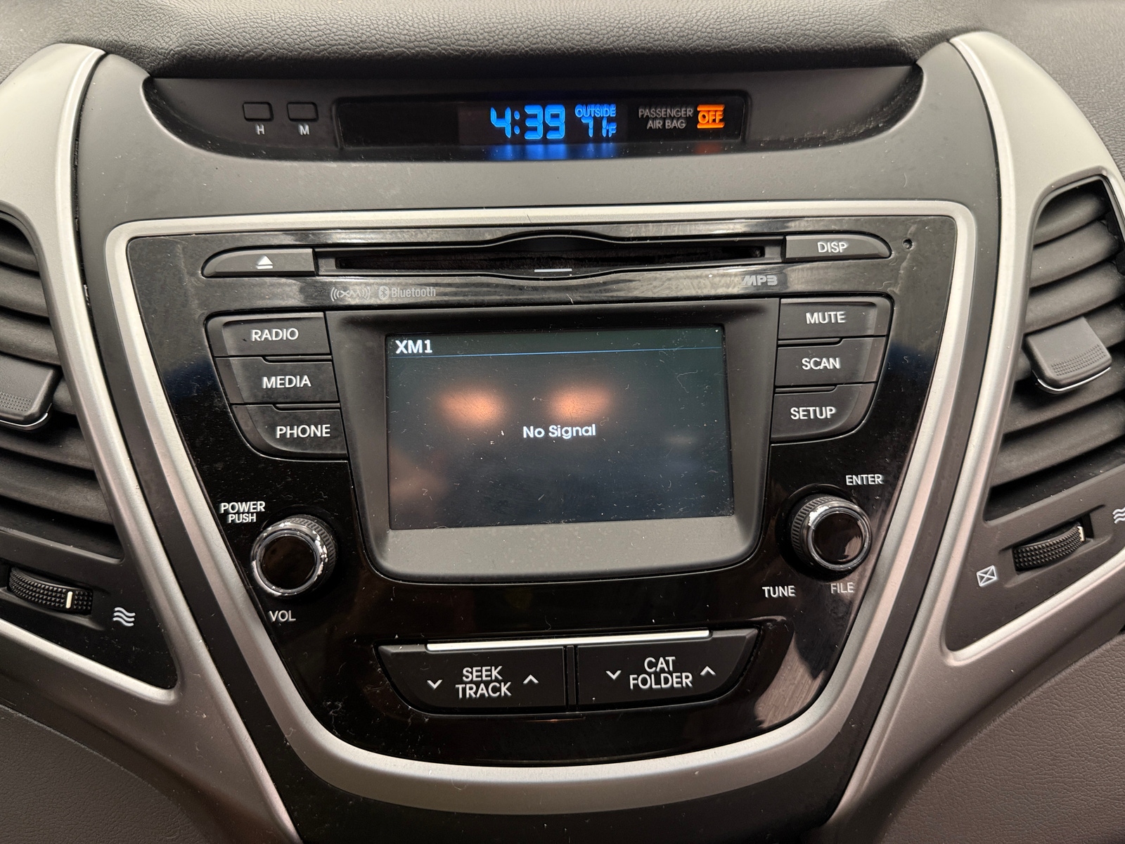 Thumbnail: 2016 Hyundai Elantra - 4