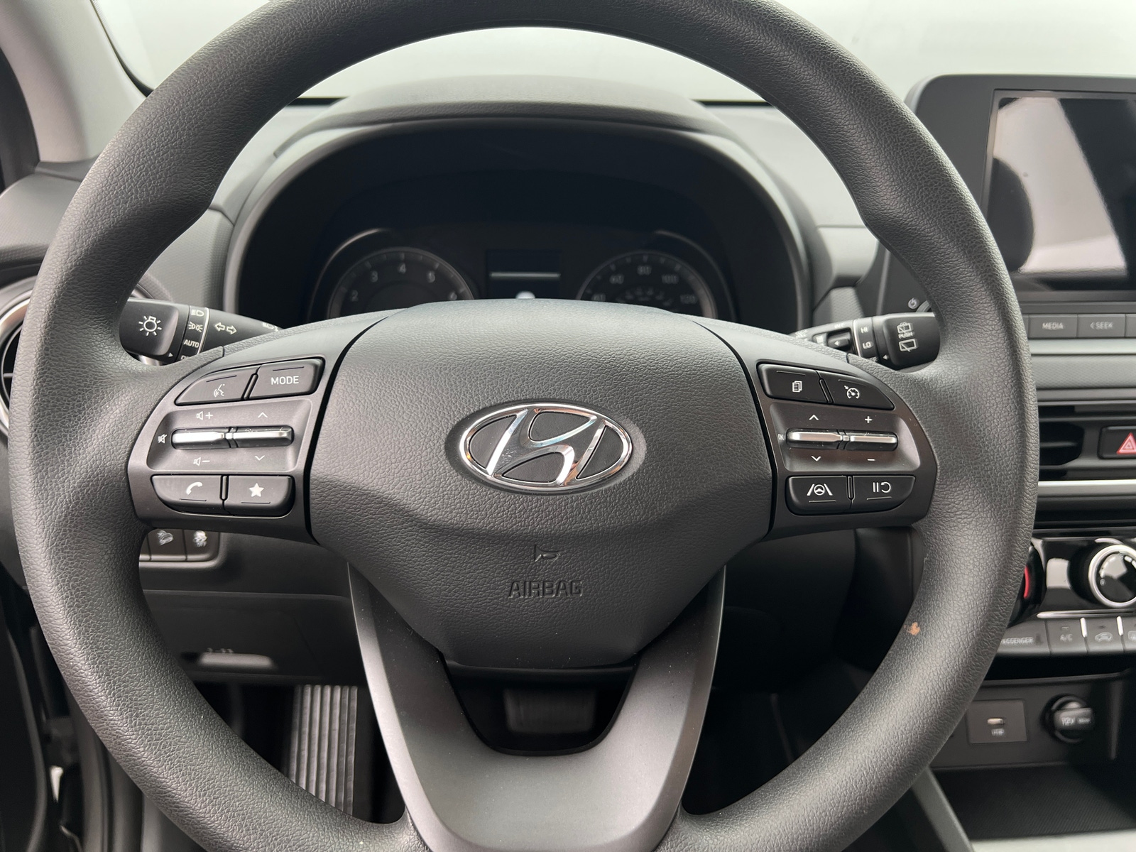 Thumbnail: 2022 Hyundai Kona - 5