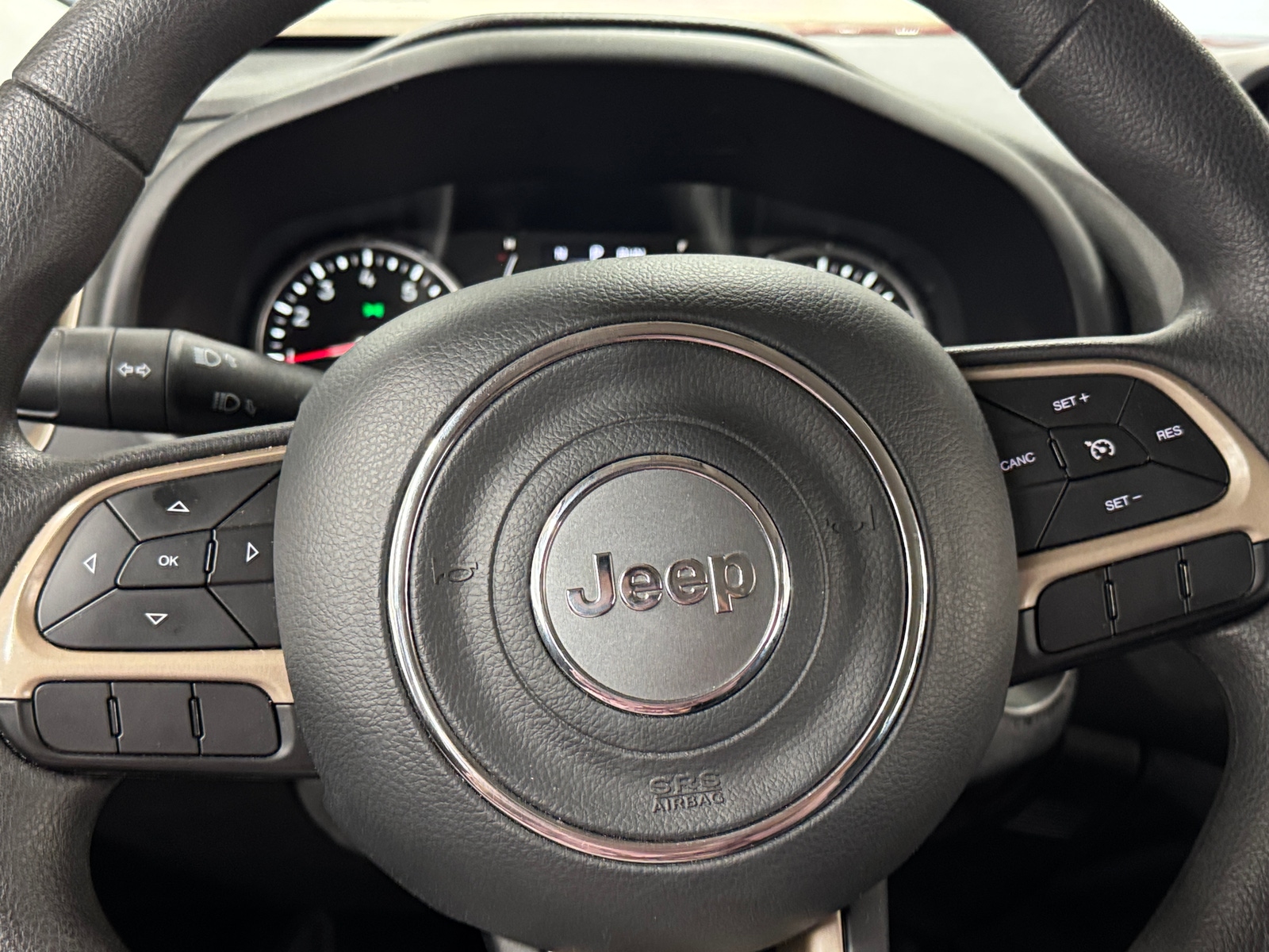 Thumbnail: 2017 Jeep Renegade - 5