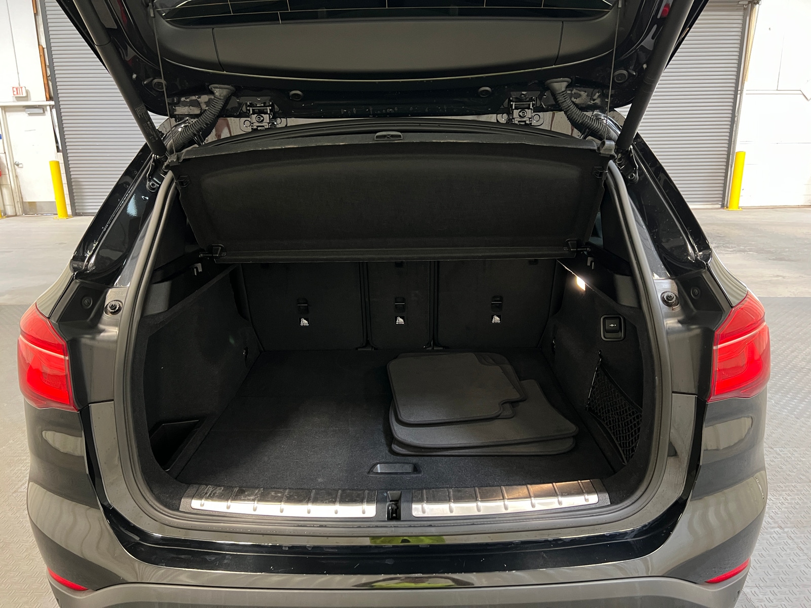 Thumbnail: 2019 BMW X1 - 6