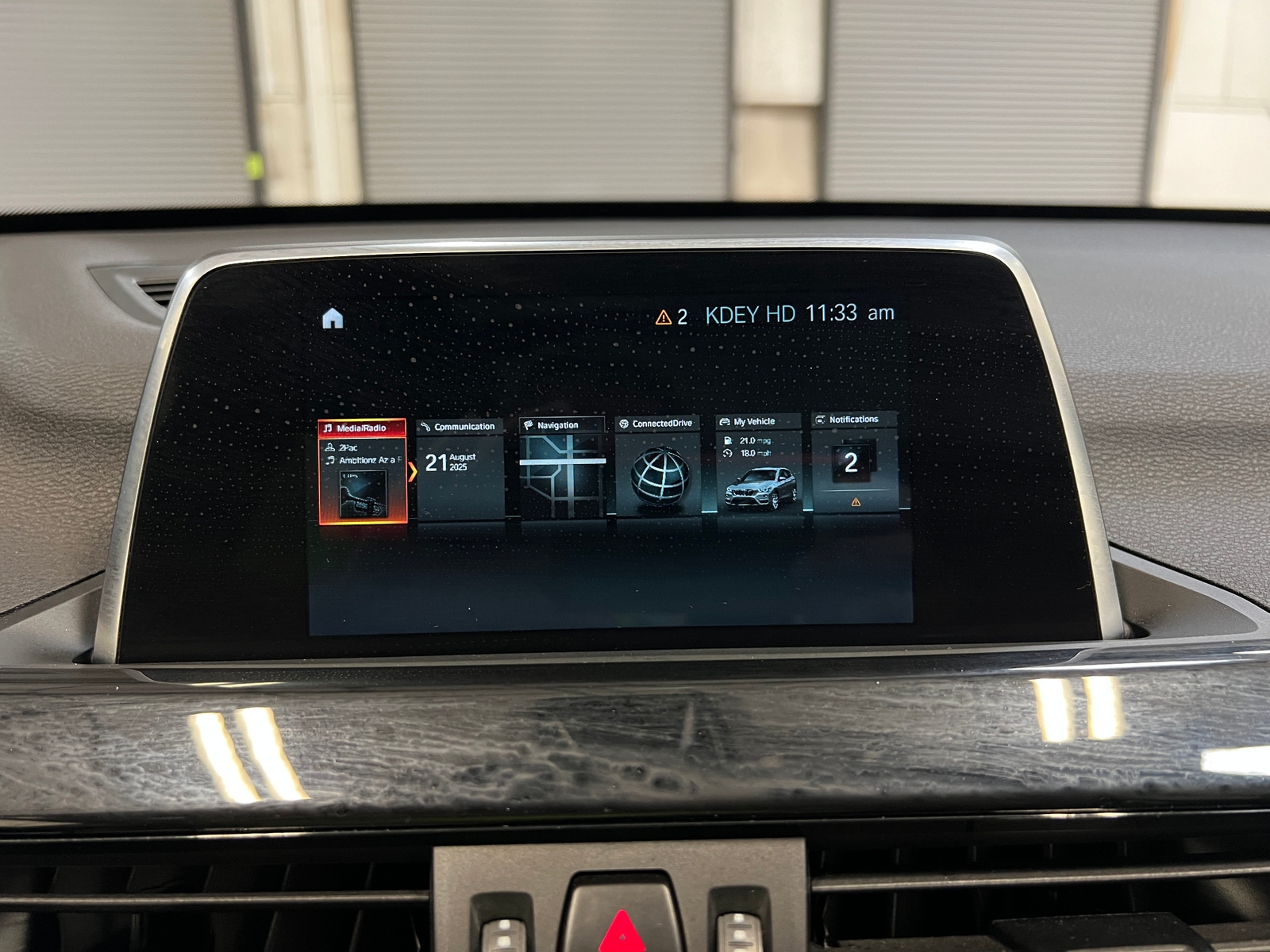 Thumbnail: 2019 BMW X1 - 3