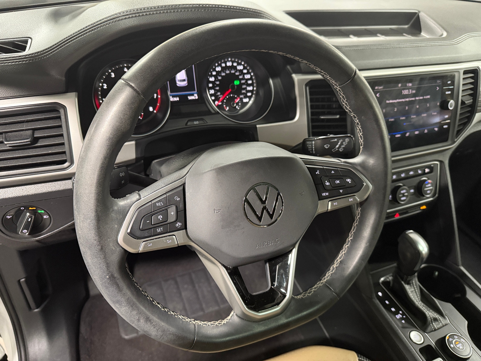 Thumbnail: 2021 Volkswagen Atlas - 4