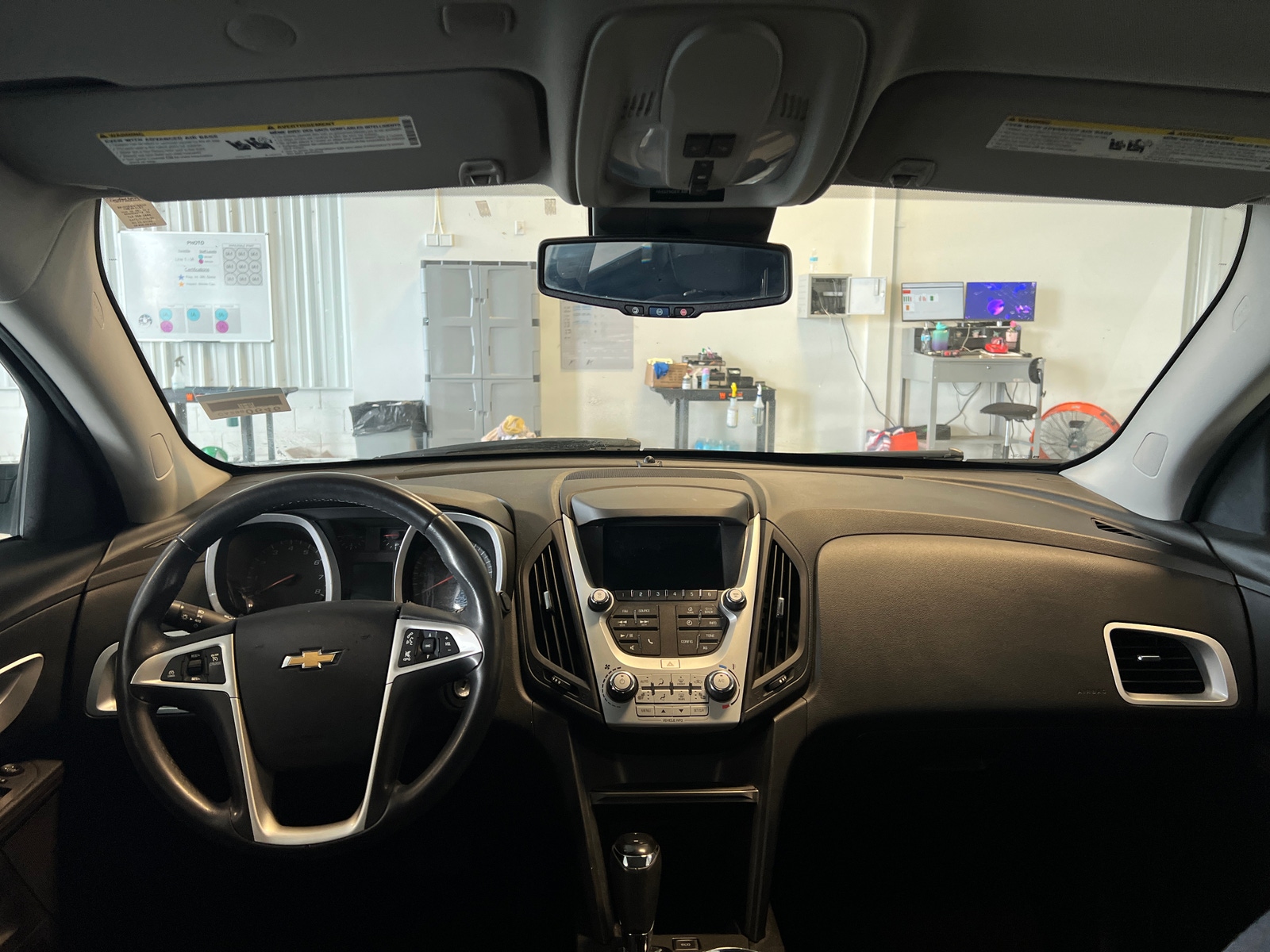 Thumbnail: 2017 Chevrolet Equinox - 3