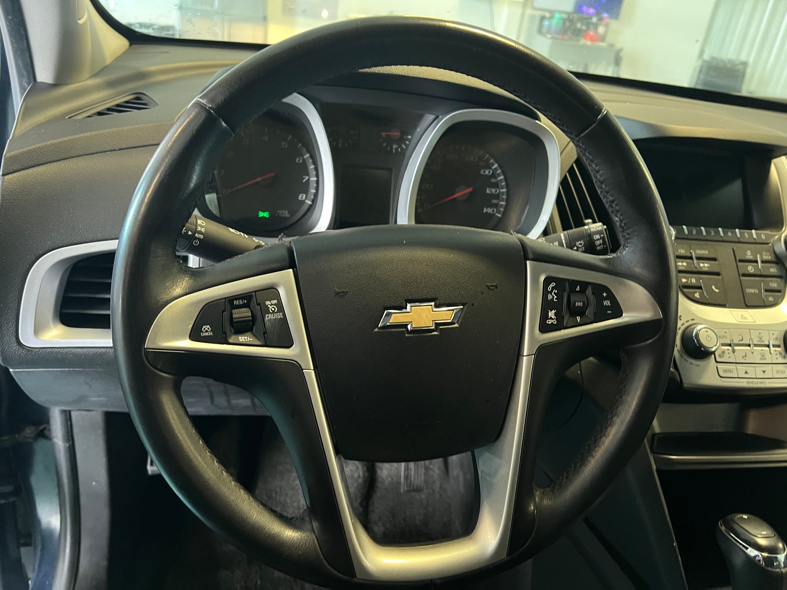 Thumbnail: 2017 Chevrolet Equinox - 5
