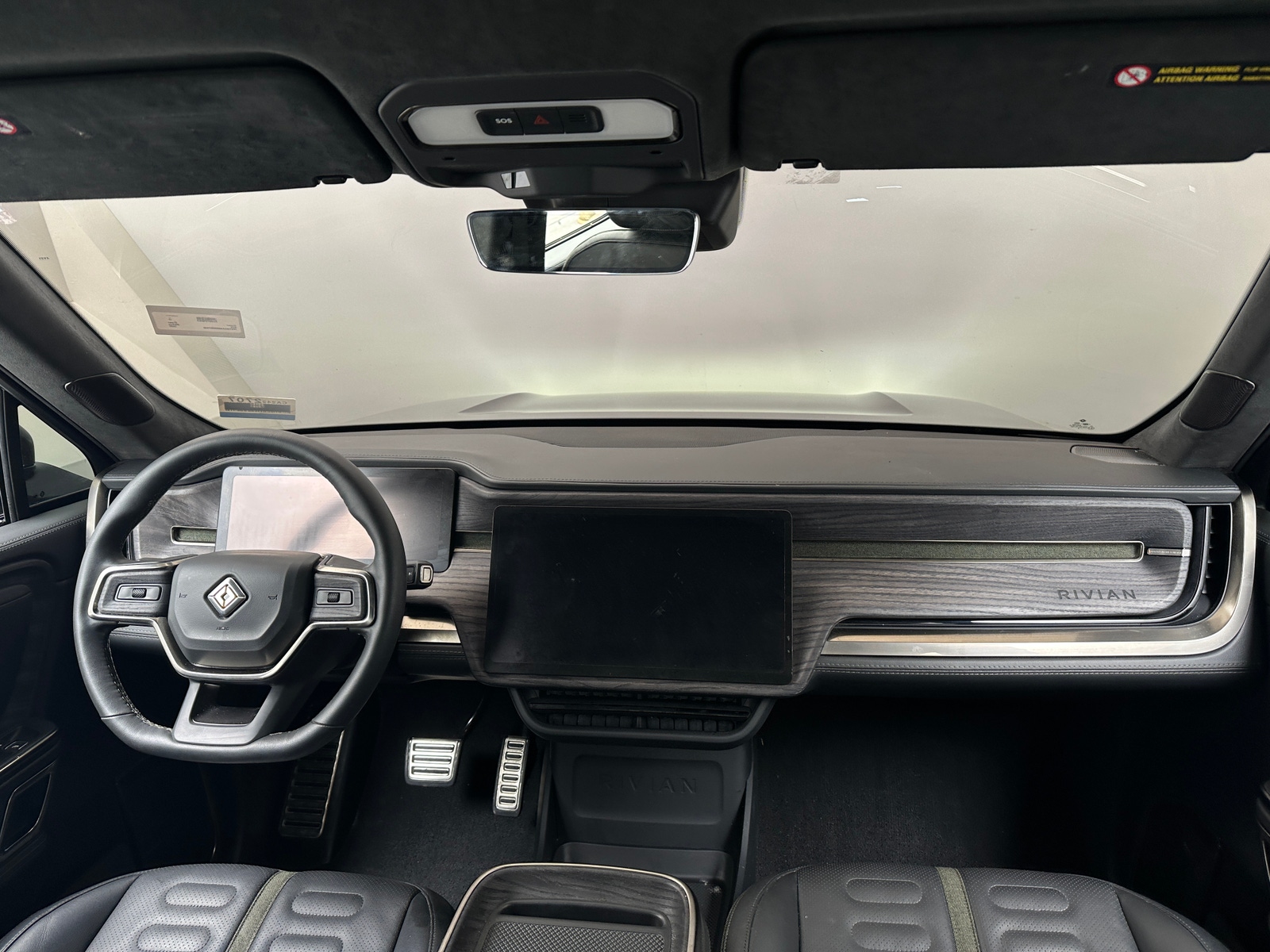Thumbnail: 2022 Rivian R1T - 2