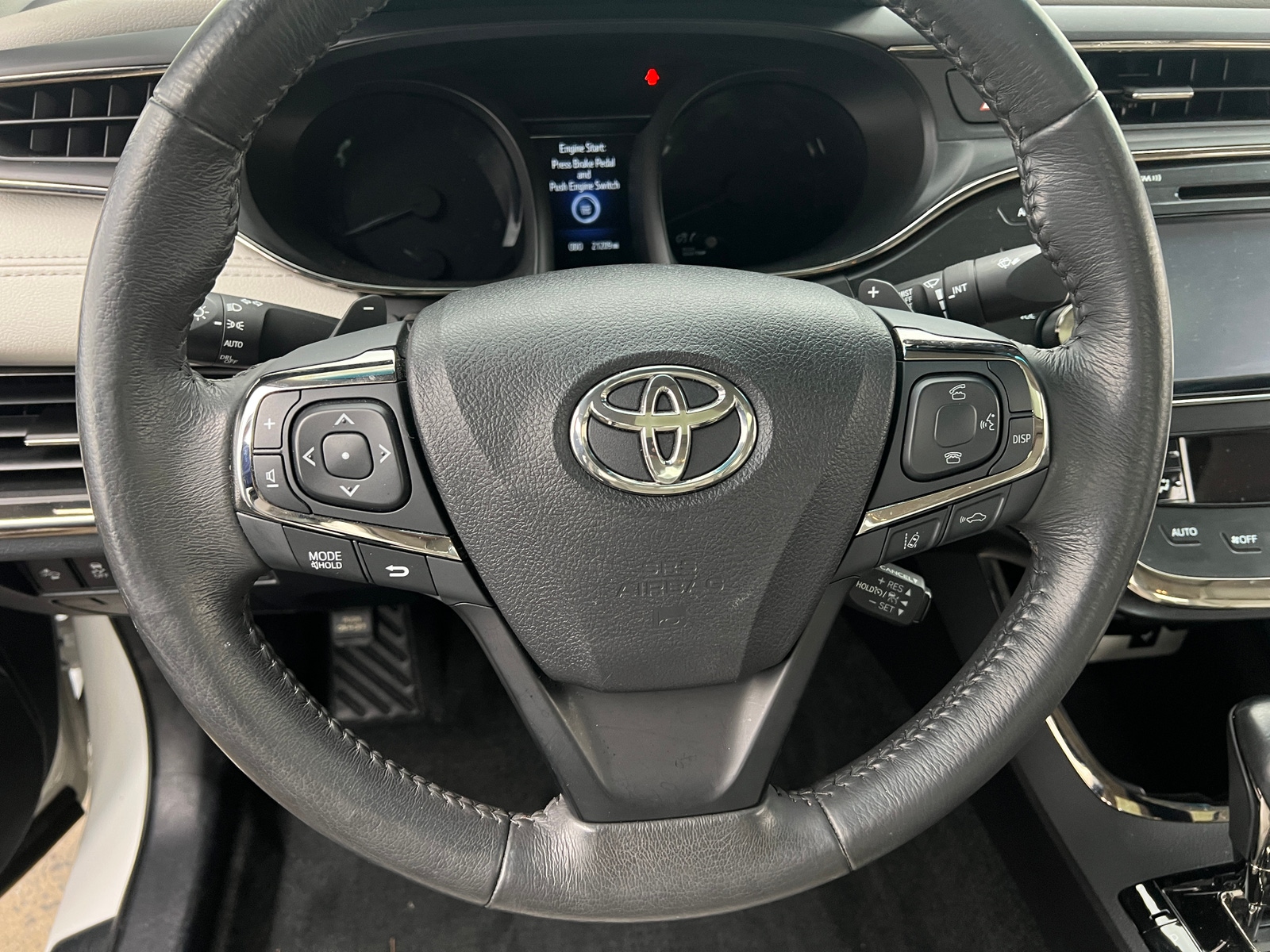Thumbnail: 2018 Toyota Avalon - 4