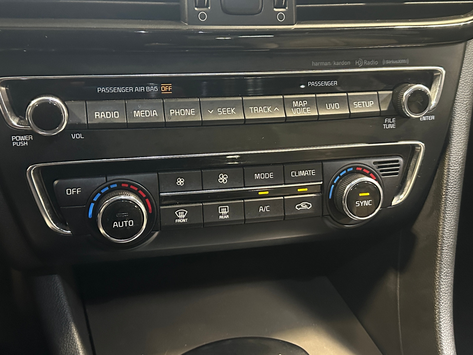 Thumbnail: 2016 Kia Optima - 3
