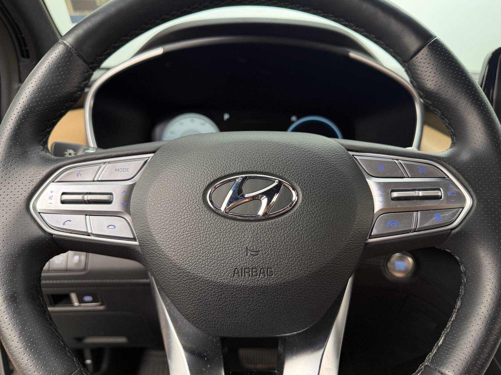 Thumbnail: 2023 Hyundai Santa Fe - 4