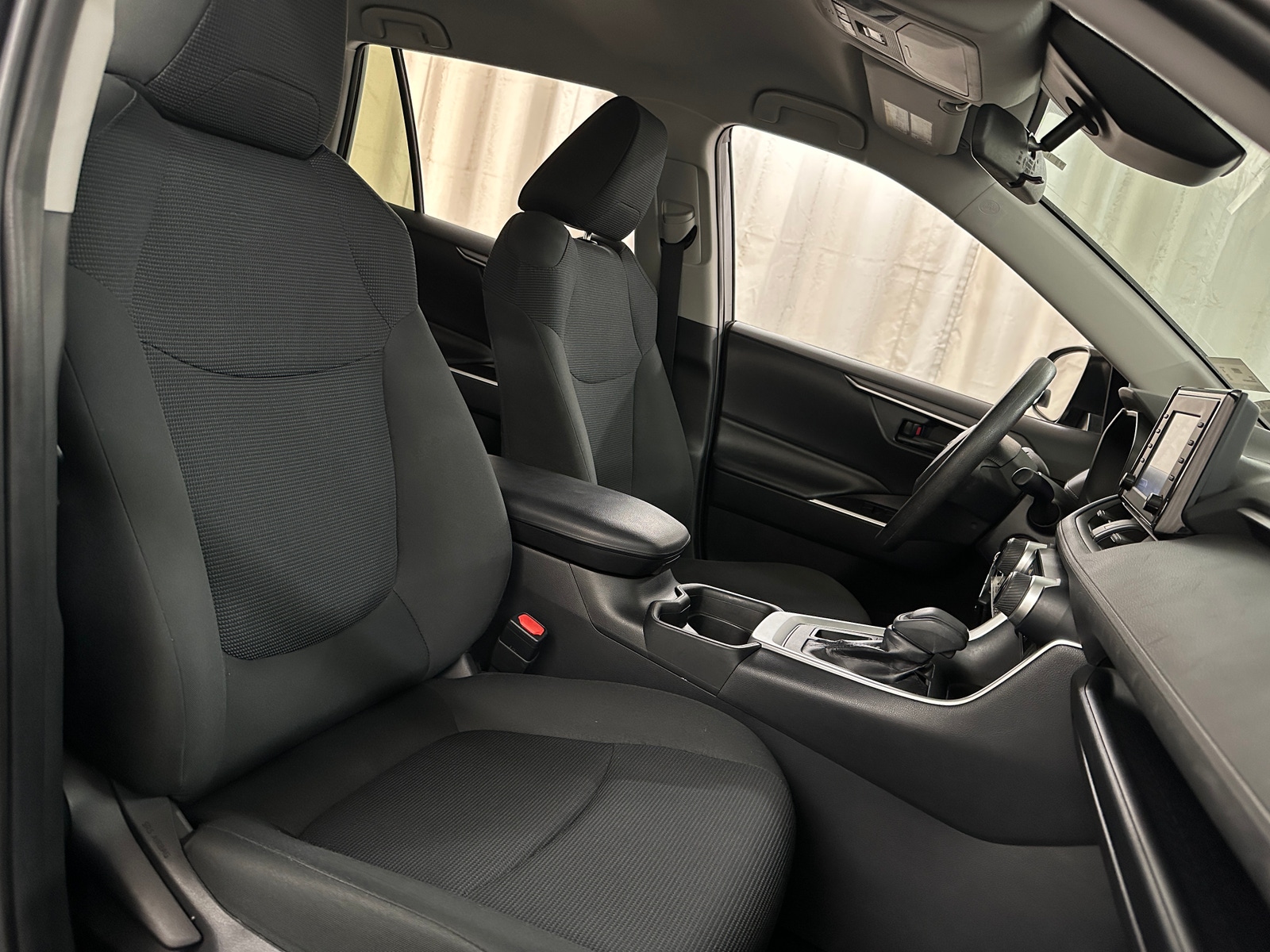 Thumbnail: 2019 Toyota RAV4 - 2