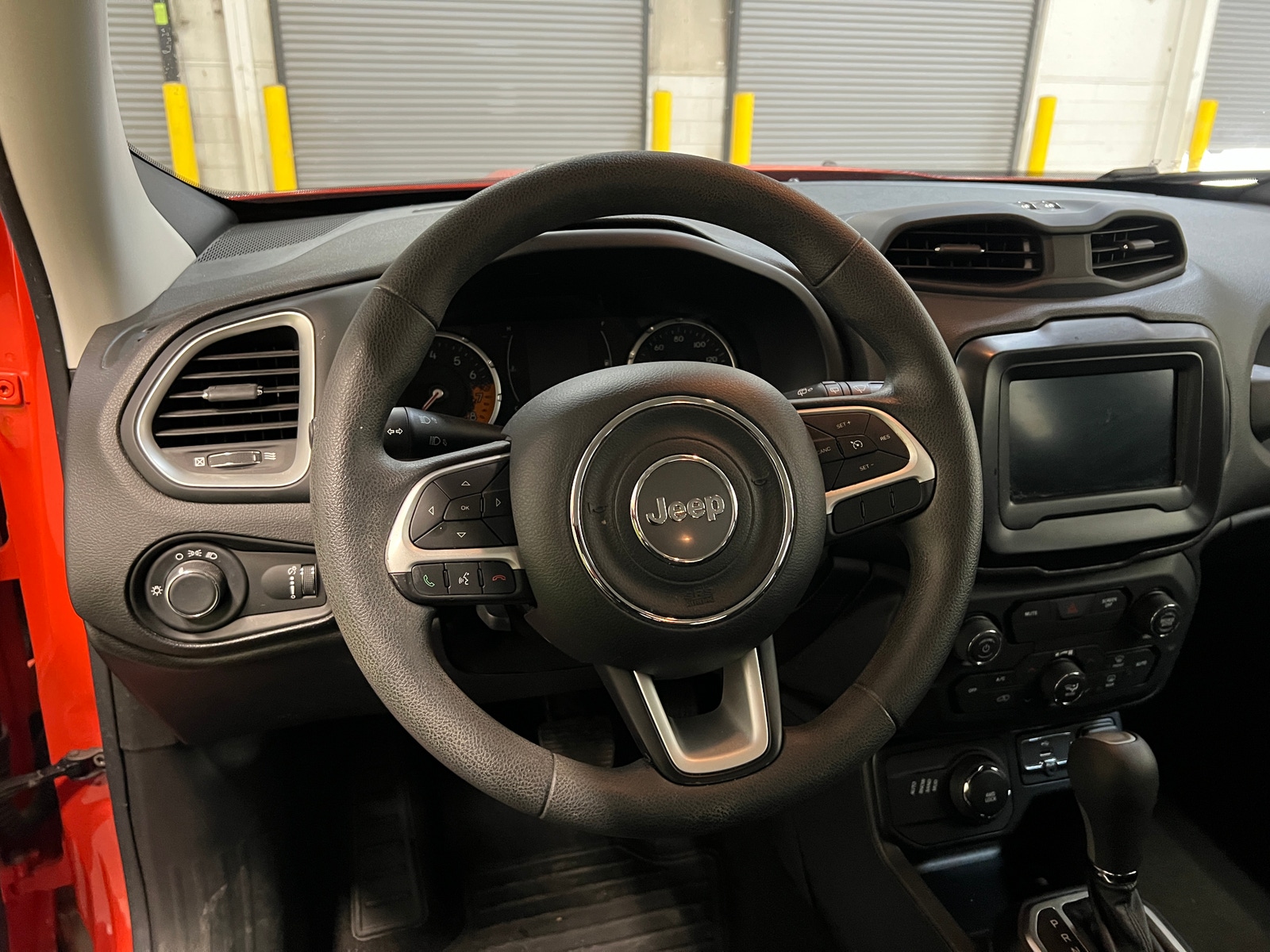 Thumbnail: 2018 Jeep Renegade - 5