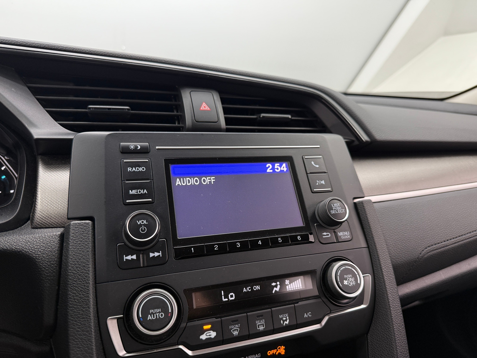 Thumbnail: 2019 Honda Civic - 4