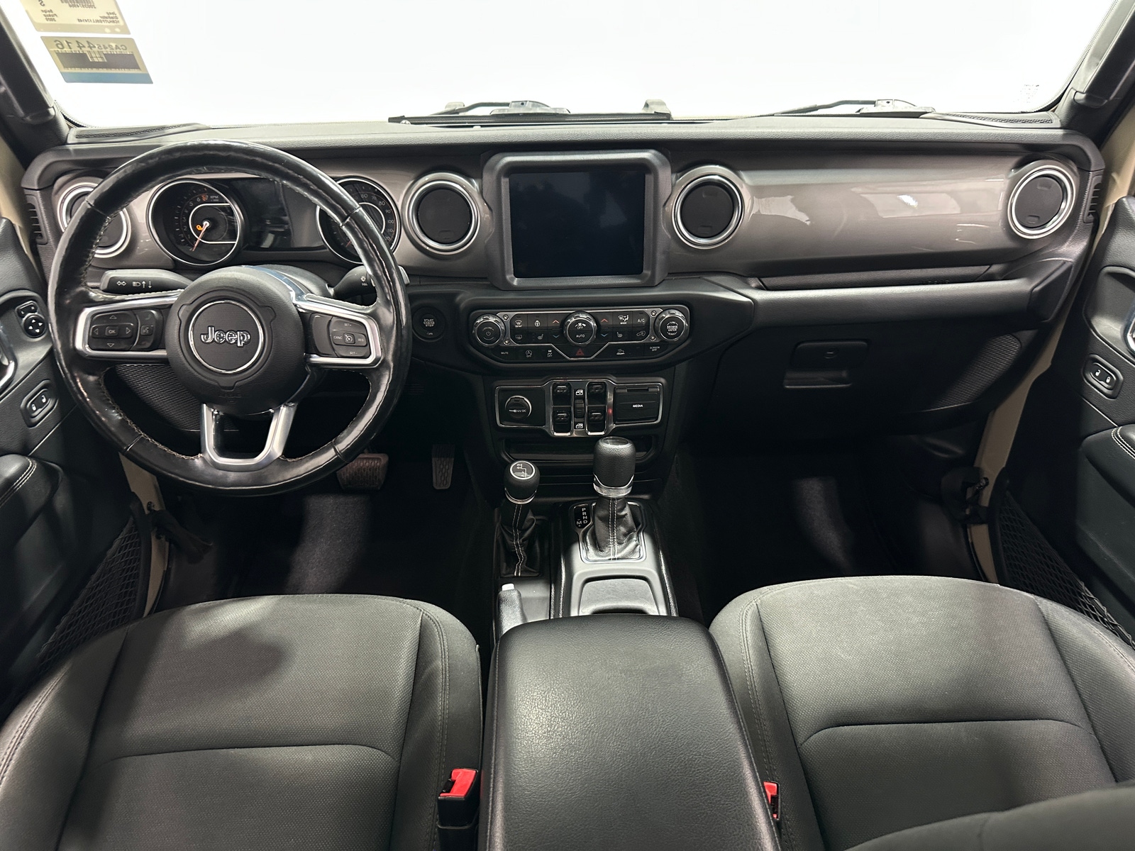 Thumbnail: 2020 Jeep Gladiator - 3