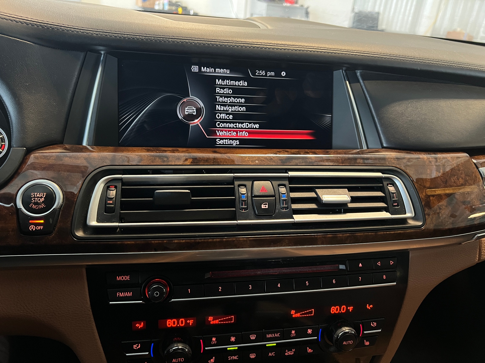 Thumbnail: 2015 BMW 7 Series - 3