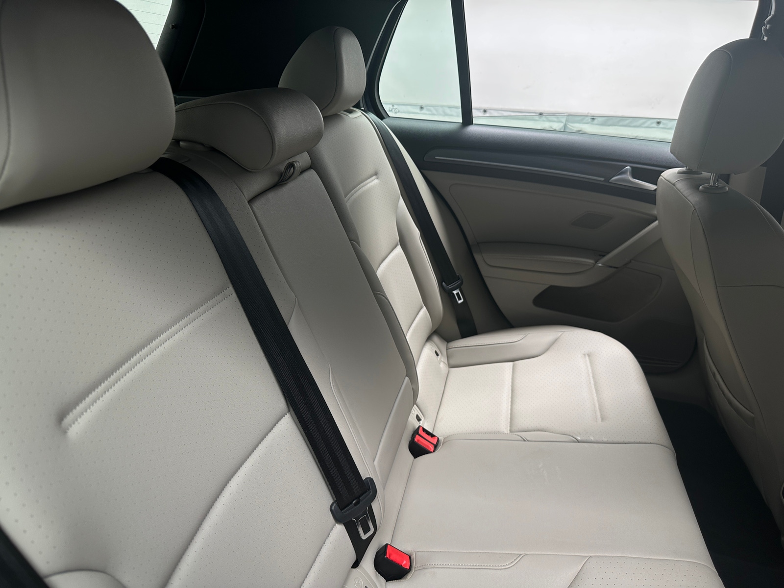 Thumbnail: 2019 Volkswagen e-Golf - 5