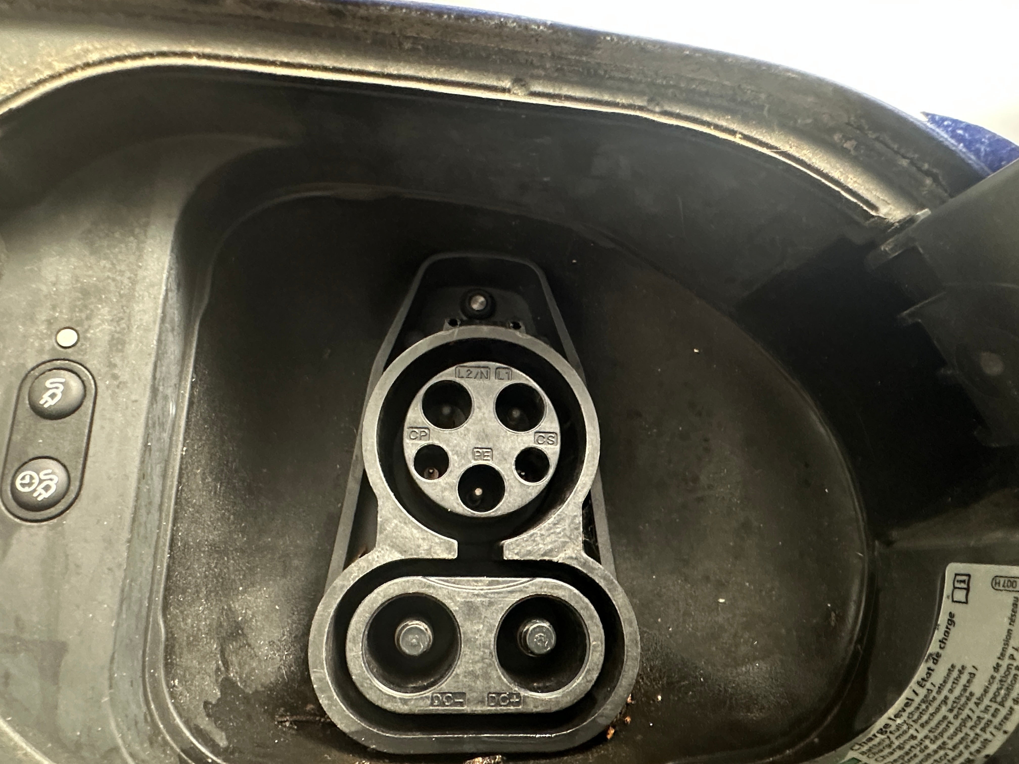 Used 2019 Volkswagen e-Golf e-Golf SEL Premium with VIN WVWPR7AU1KW905880 for sale in Oak Creek, WI