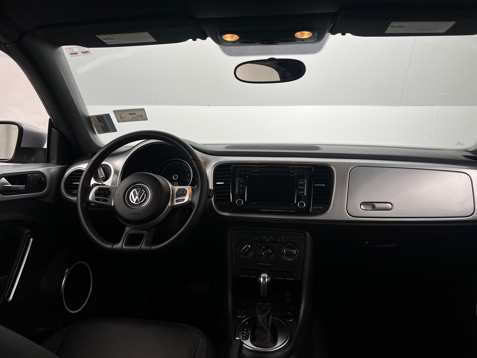 Thumbnail: 2013 Volkswagen Beetle - 3