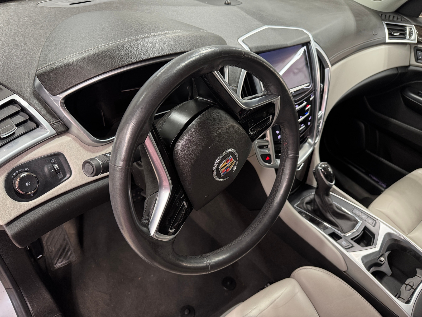 Thumbnail: 2014 Cadillac SRX - 2