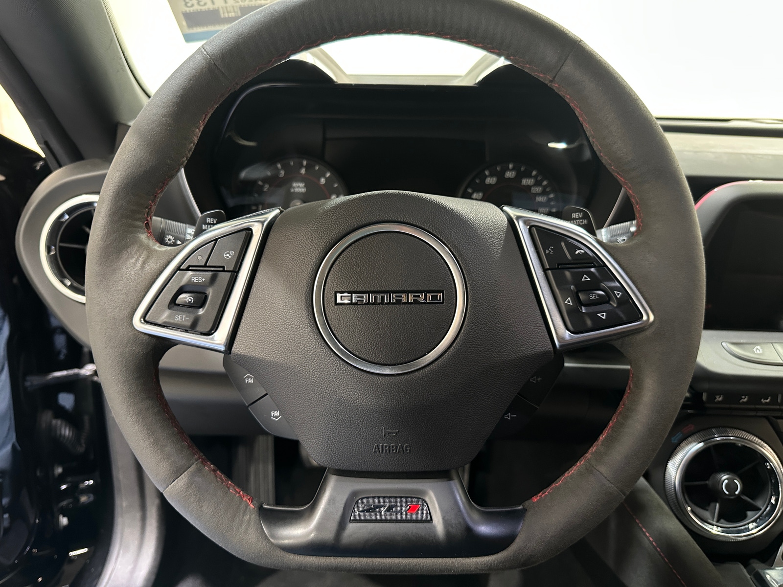 Thumbnail: 2018 Chevrolet Camaro - 4