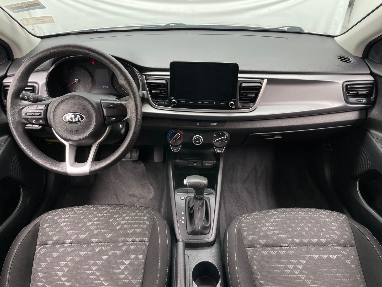 Thumbnail: 2021 Kia Rio - 3