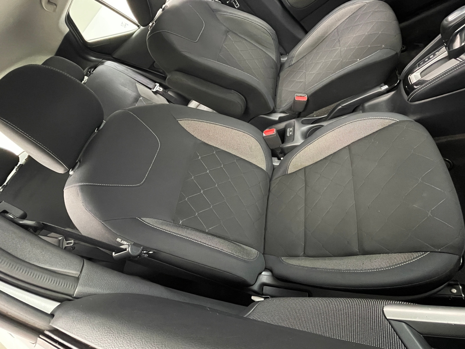 Thumbnail: 2019 Nissan Kicks - 2