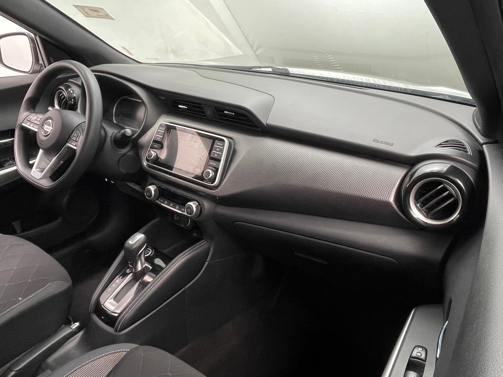 Thumbnail: 2019 Nissan Kicks - 3