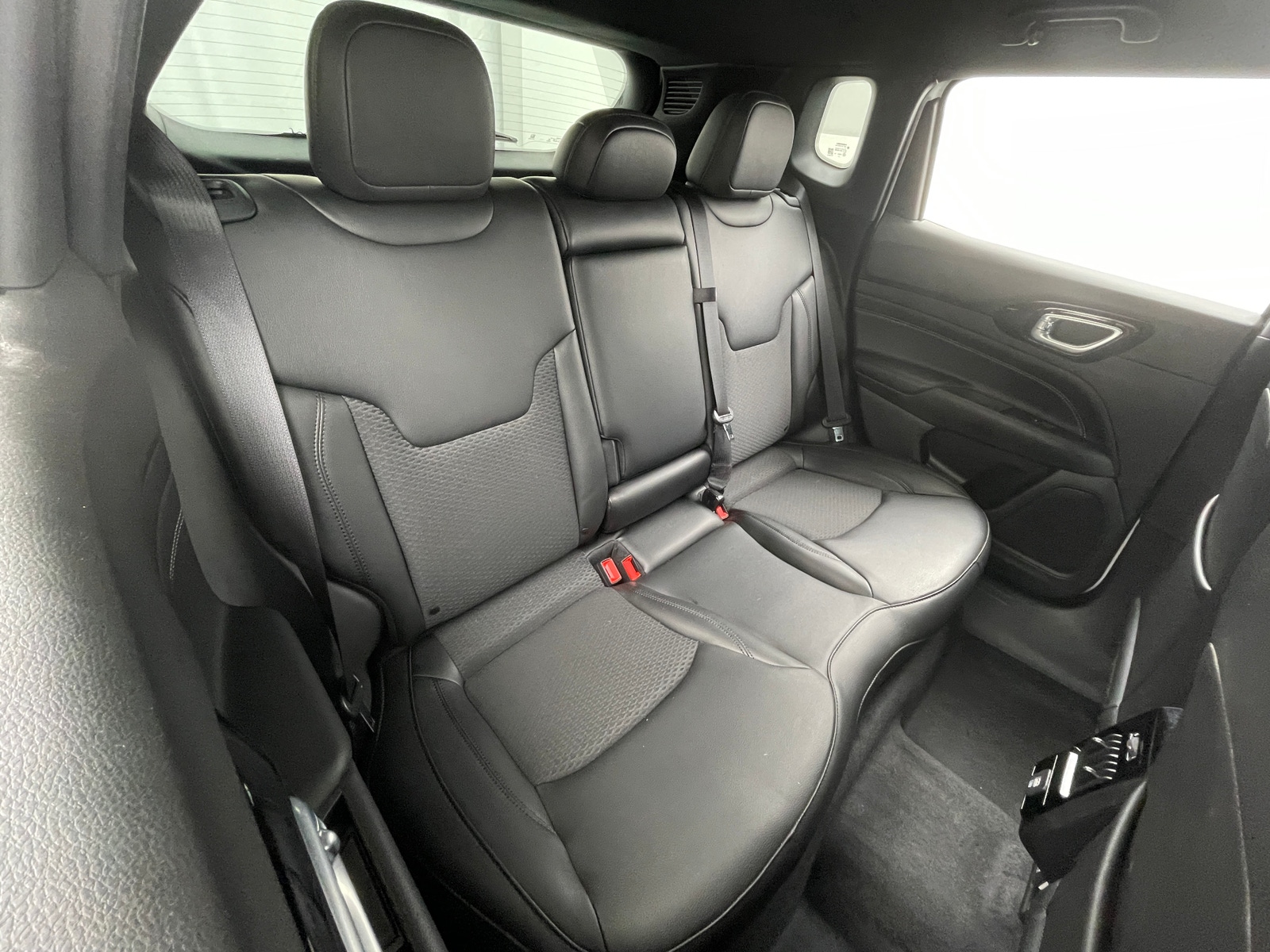 Thumbnail: 2022 Jeep Compass - 6