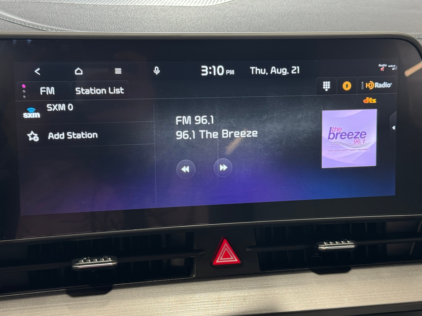 Thumbnail: 2023 Kia Sportage - 3