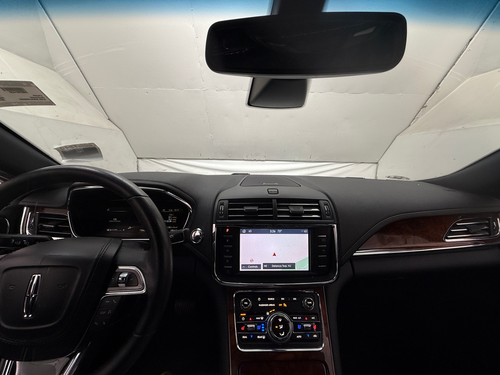 Thumbnail: 2020 Lincoln Continental - 2