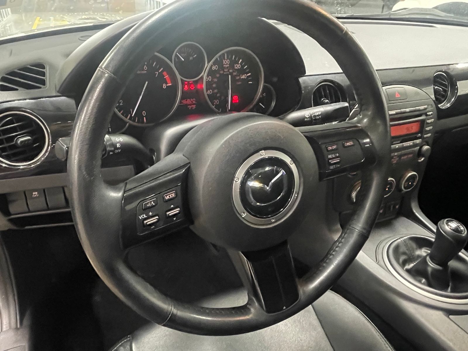 Thumbnail: 2013 Mazda MX-5 Miata - 4