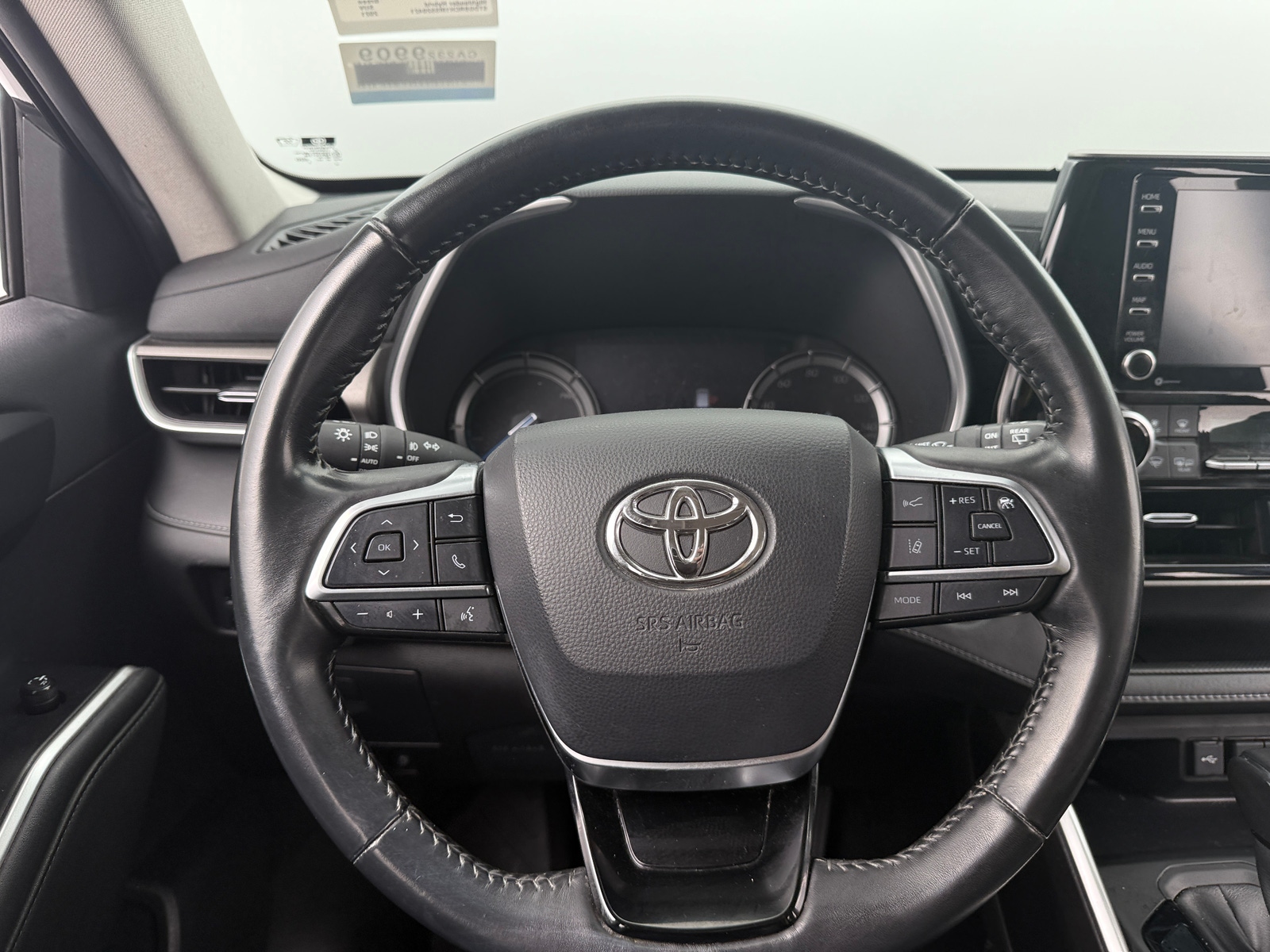 Thumbnail: 2021 Toyota Highlander - 5