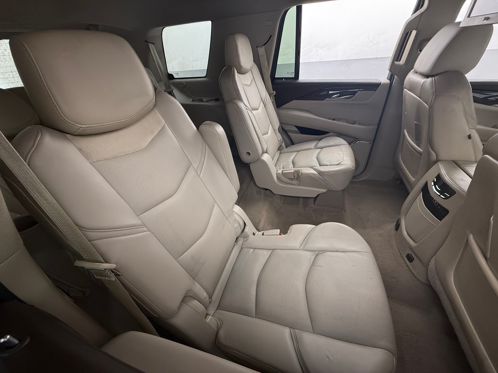 Thumbnail: 2015 Cadillac Escalade - 5
