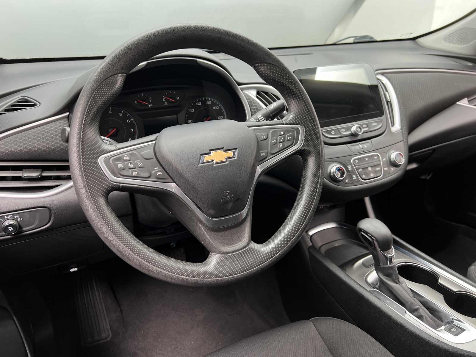 Thumbnail: 2023 Chevrolet Malibu - 5
