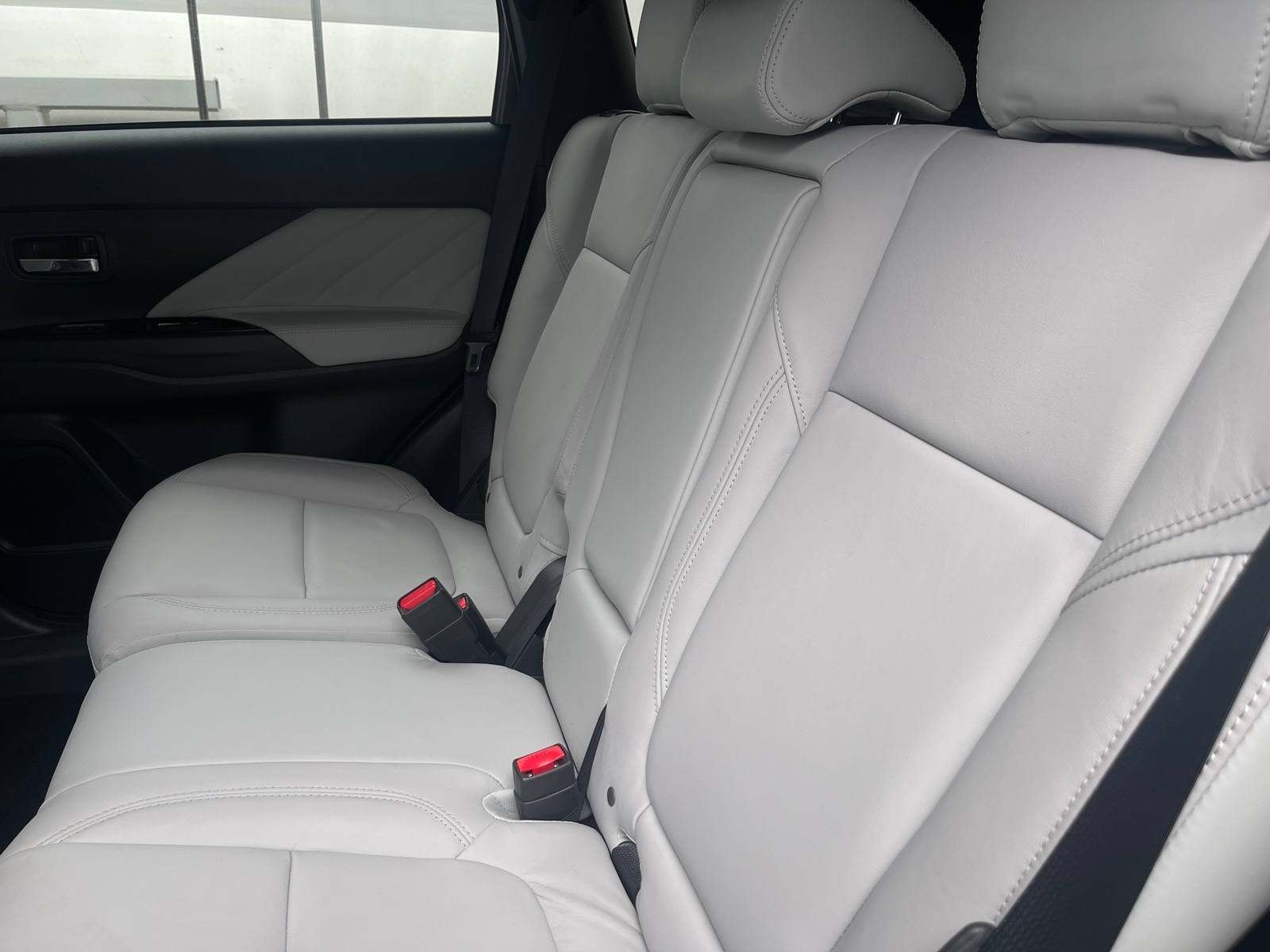 Thumbnail: 2021 Mitsubishi Outlander - 5