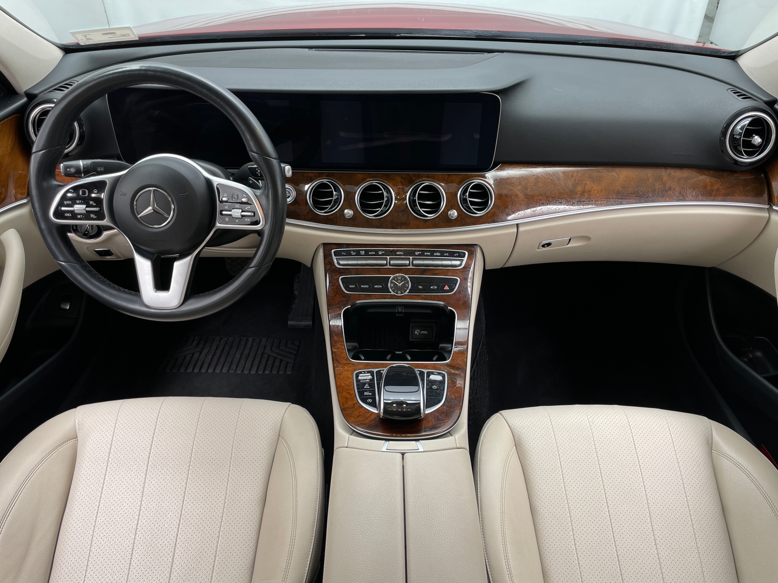 Thumbnail: 2019 Mercedes-Benz E-Class - 2