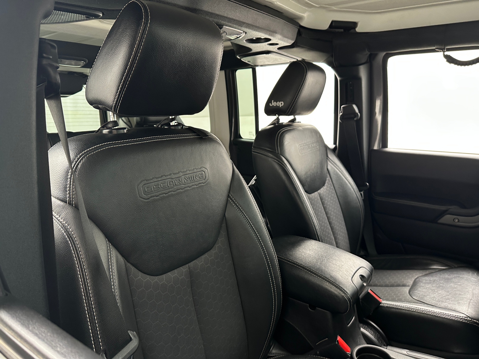 Thumbnail: 2016 Jeep Wrangler - 2