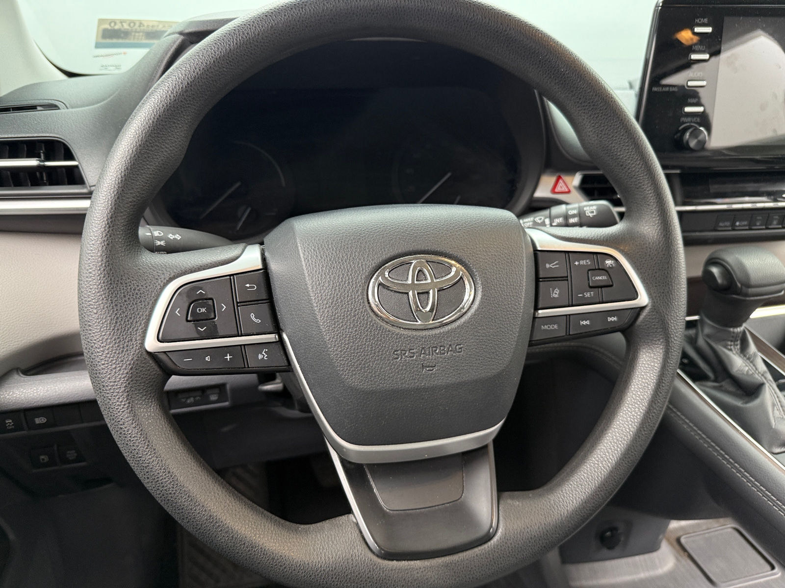 Thumbnail: 2021 Toyota Sienna - 4