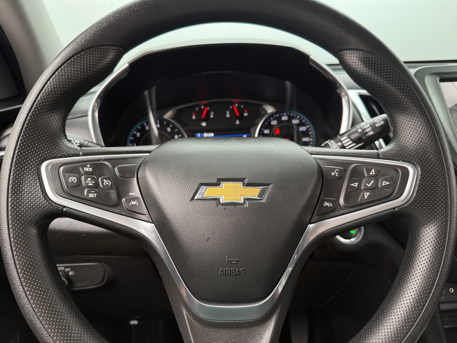 Thumbnail: 2023 Chevrolet Equinox - 5