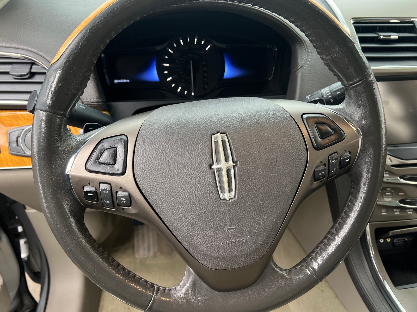 Thumbnail: 2013 Lincoln MKX - 4