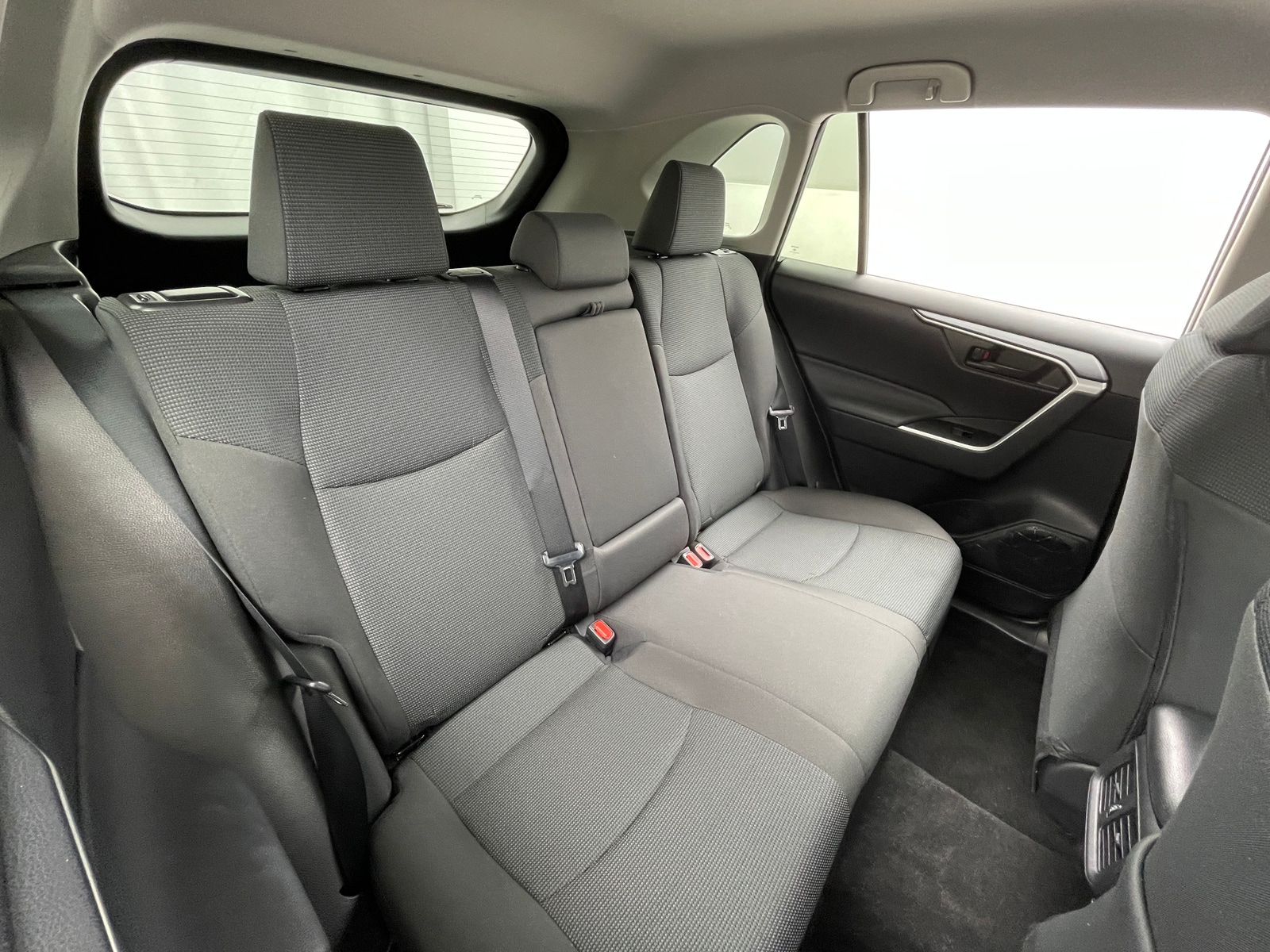 Thumbnail: 2021 Toyota RAV4 - 6