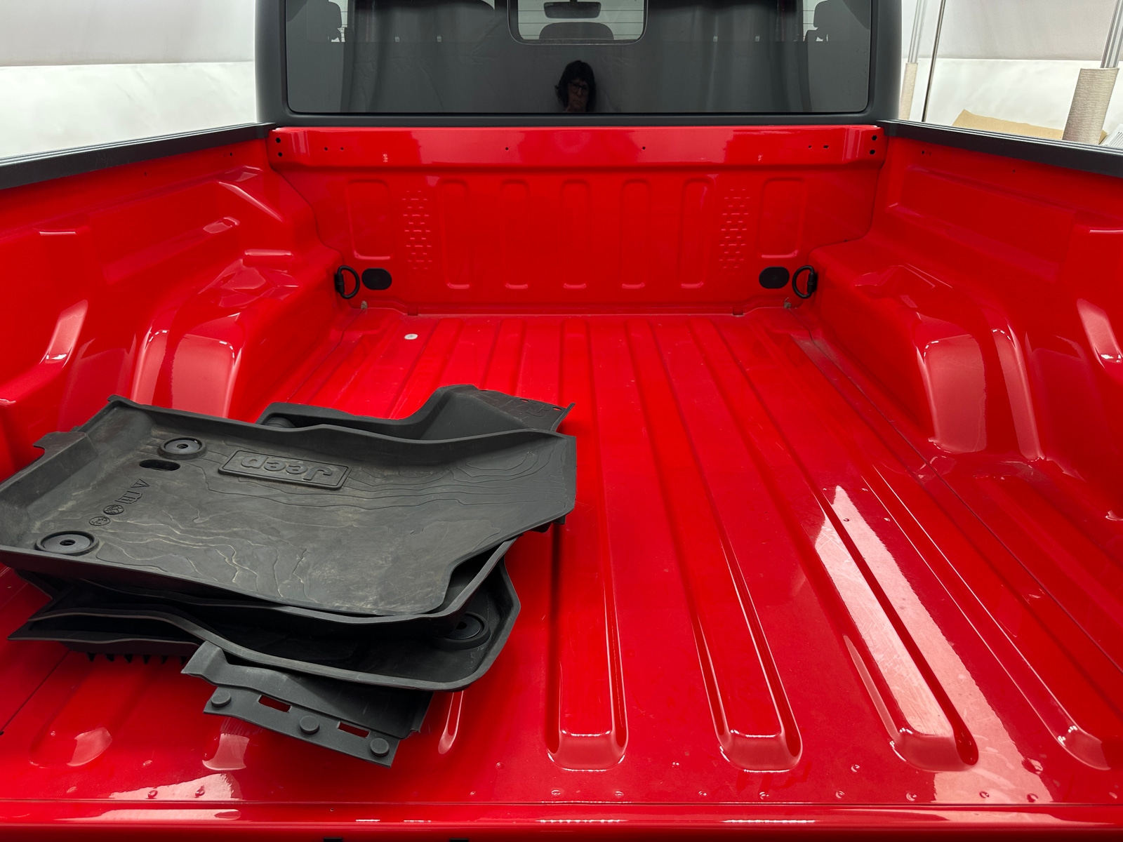 Thumbnail: 2022 Jeep Gladiator - 7