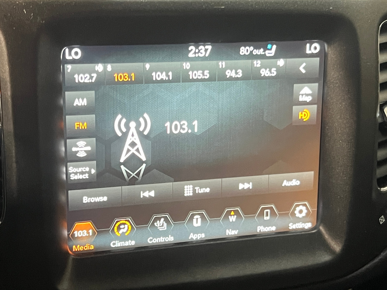 Thumbnail: 2021 Jeep Compass - 3