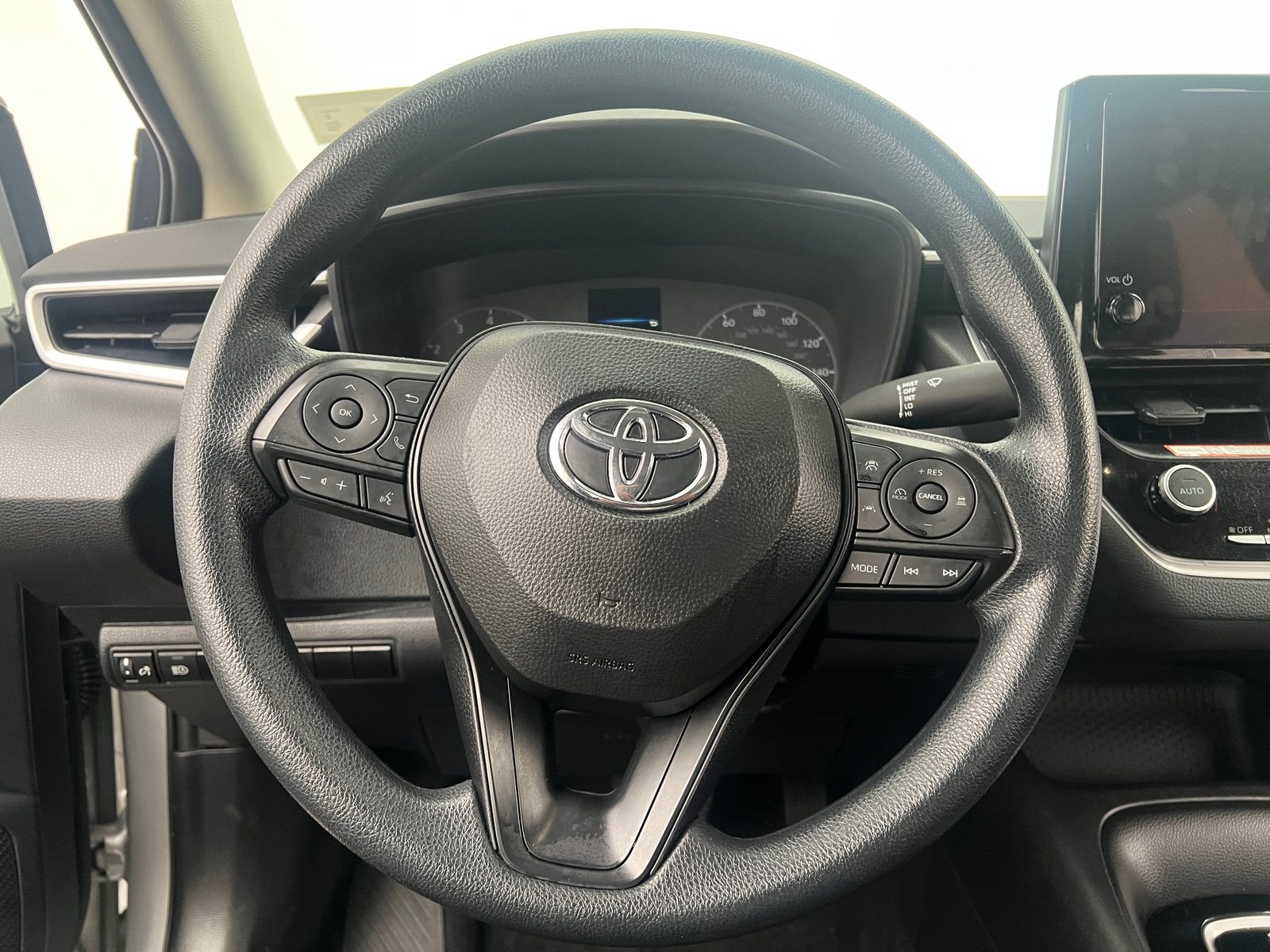Thumbnail: 2025 Toyota Corolla - 5